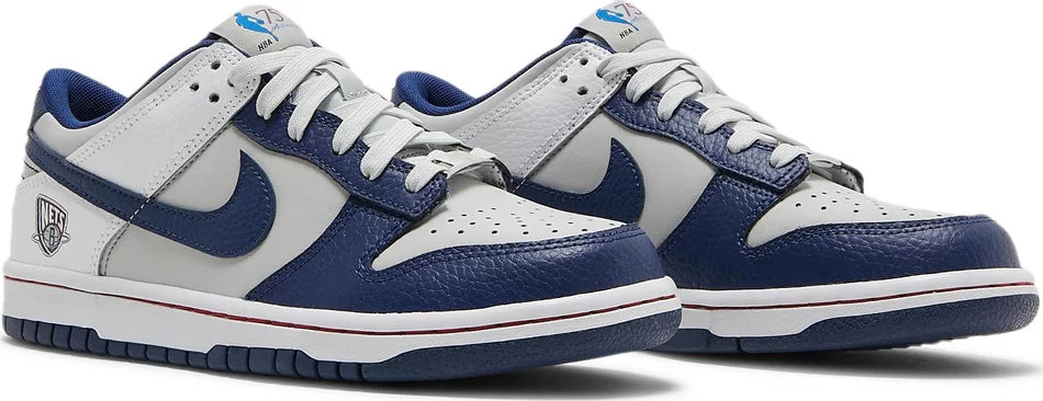 NIKE DUNK LOW EMB 'NBA 75TH ANNIVERSARY - NETS' (GS)