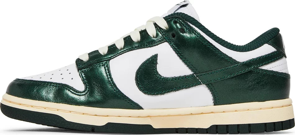 NIKE DUNK LOW 'VINTAGE GREEN' (Women)