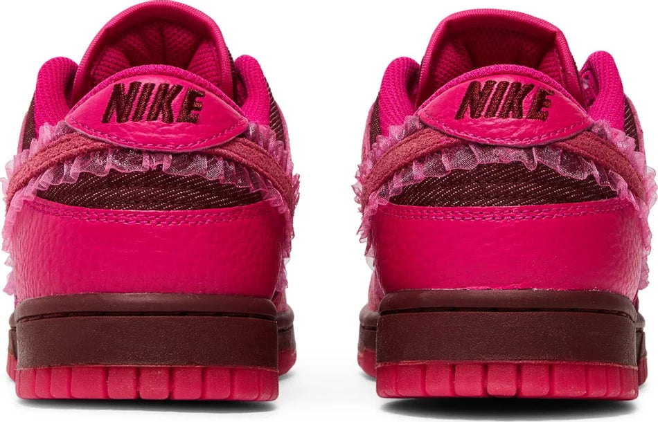 NIKE DUNK LOW 'VALENTINE'S DAY' (Women)