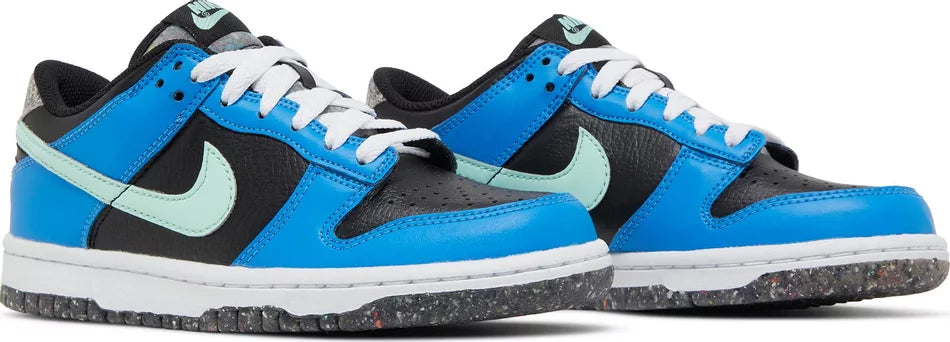 NIKE DUNK LOW SE 'BLACK LIGHT PHOTO BLUE MINT FOAM' (GS)